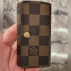 Louis Vuitton 4 Key Holder
